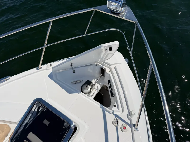 Slide: The Image of Cruisers 390 EXPRESS COUPE 2015 - 50