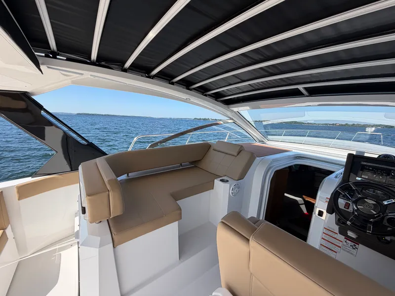 Slide: The Image of Cruisers 390 EXPRESS COUPE 2015 - 56