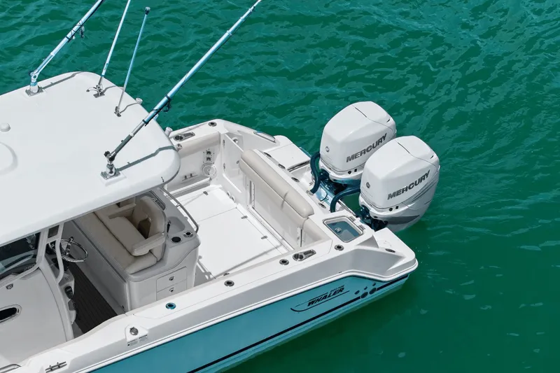 Slide: The Image of Boston Whaler 280 OUTRAGE 2018 - 11