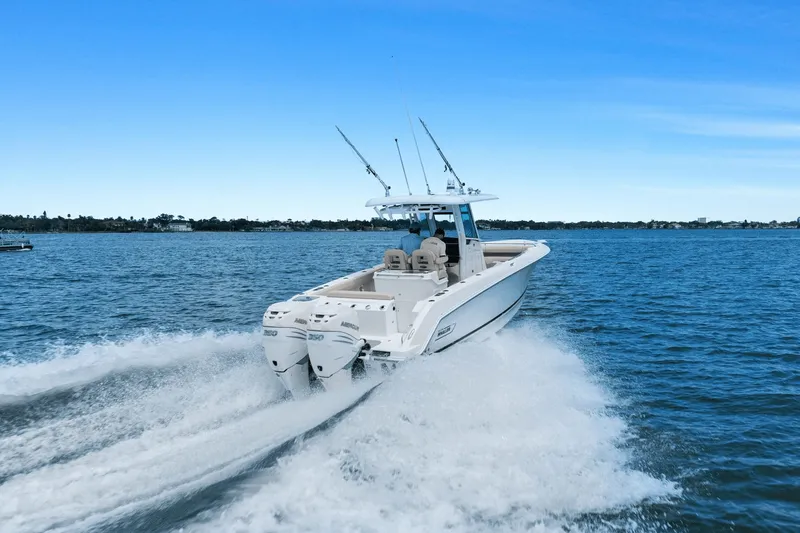 Slide: The Image of Boston Whaler 280 OUTRAGE 2018 - 14