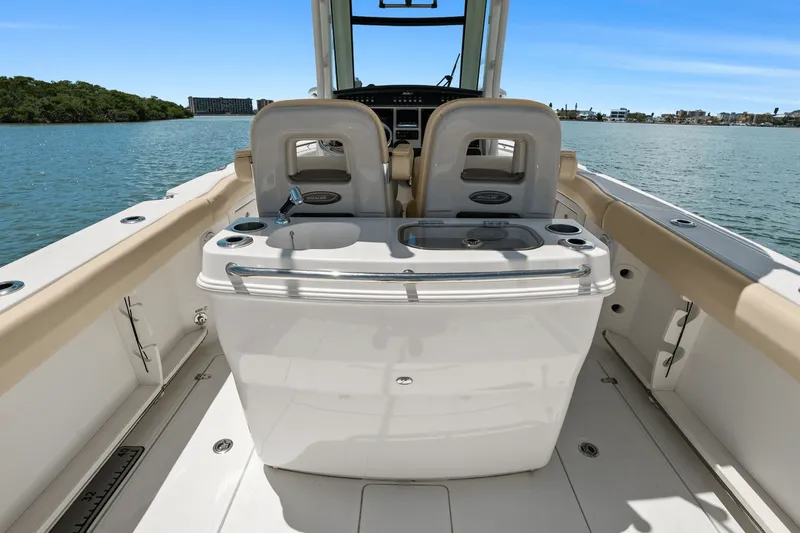 Slide: The Image of Boston Whaler 280 OUTRAGE 2018 - 34
