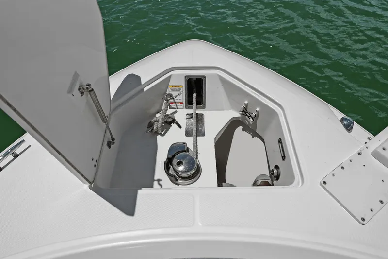 Slide: The Image of Boston Whaler 280 OUTRAGE 2018 - 48
