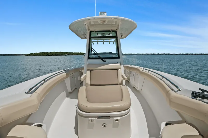 Slide: The Image of Boston Whaler 280 OUTRAGE 2018 - 49