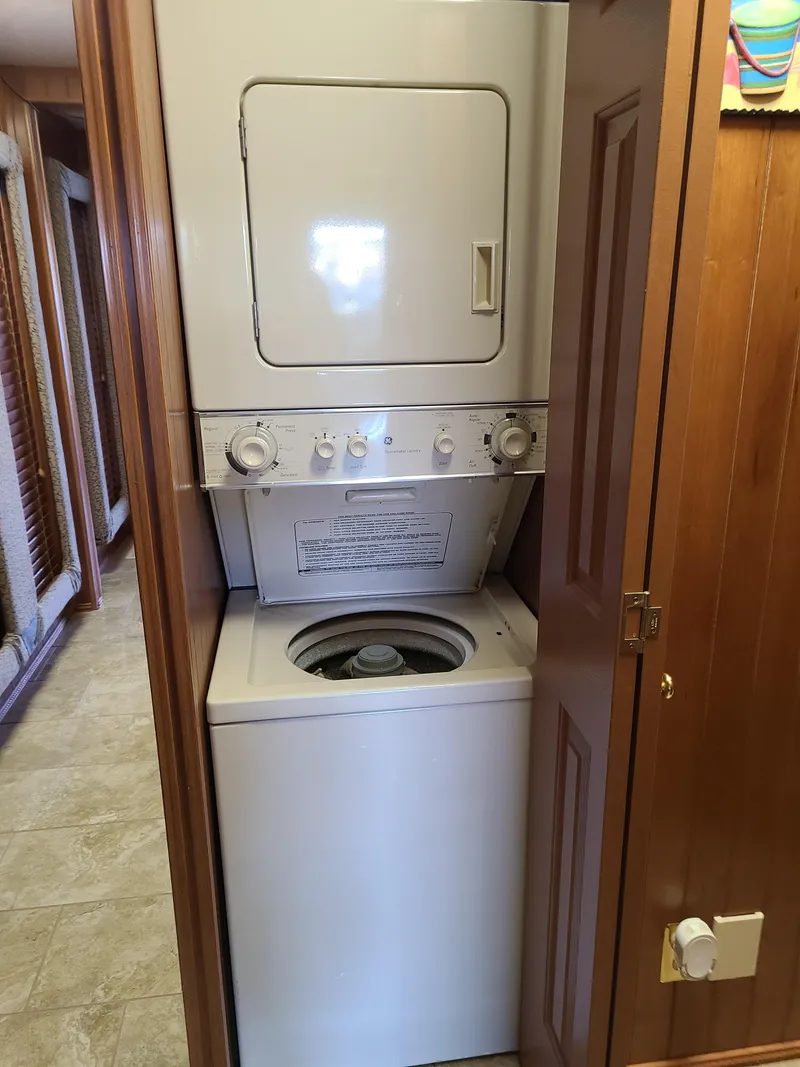 Slide: The Image of Stacked washer and dryer unit in a 2003 Monticello River Yacht. - 20