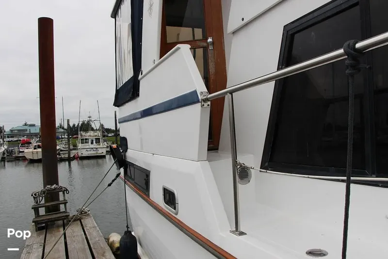 Slide: The Image of 1988 Nova Marine 40 Sundeck for sale in Warrenton, OR - 13