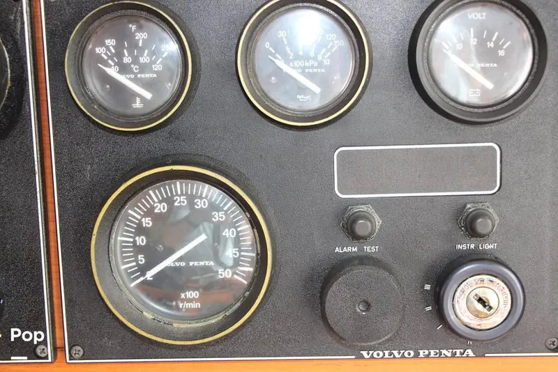 Slide: The Image of 1988 Nova Marine 40 Sundeck for sale in Warrenton, OR - 37