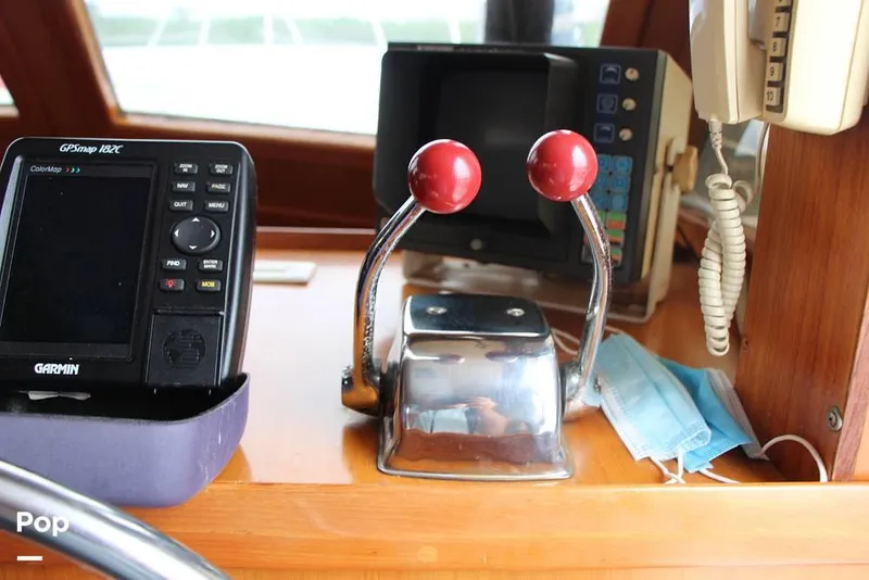 Slide: The Image of 1988 Nova Marine 40 Sundeck for sale in Warrenton, OR - 44