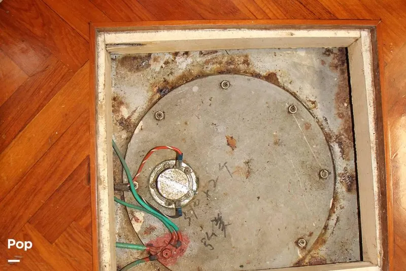 Slide: The Image of 1988 Nova Marine 40 Sundeck for sale in Warrenton, OR - 77