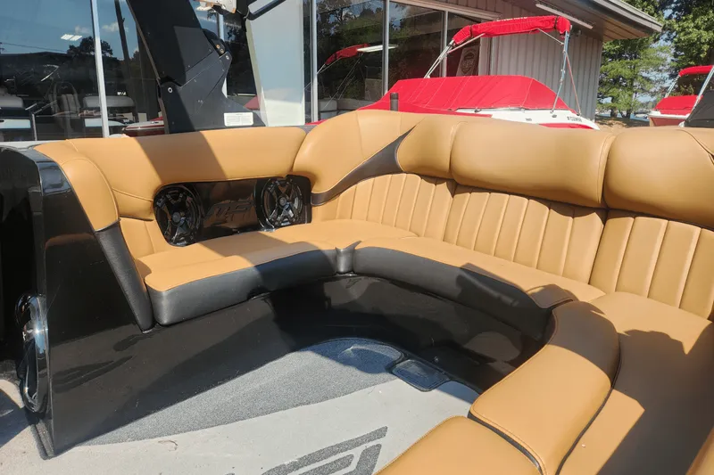 Slide: The Image of MB Sports B52 23 2018 - 10