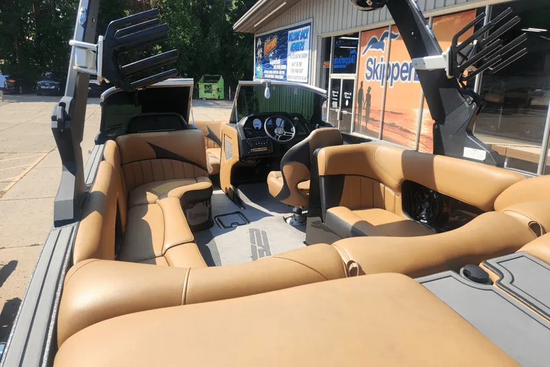 Slide: The Image of MB Sports B52 23 2018 - 13