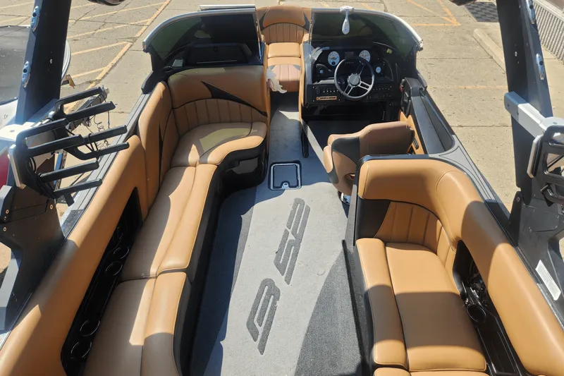 Slide: The Image of MB Sports B52 23 2018 - 14