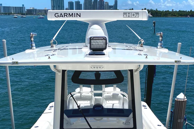 Slide: The Image of 2020 Regulator 31 boat with Garmin xHD2 radar on the water. - 14