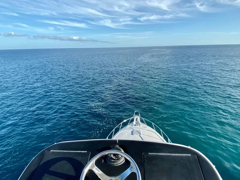 Slide: The Image of Hatteras GT54 2017 - 11