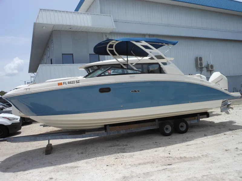 Slide: The Image of Sea Ray 27 SDX 2021 - 29