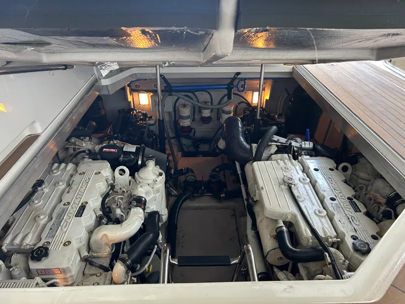 Slide: The Image of Sea Ray 470 SUNDANCER 2010 - 36