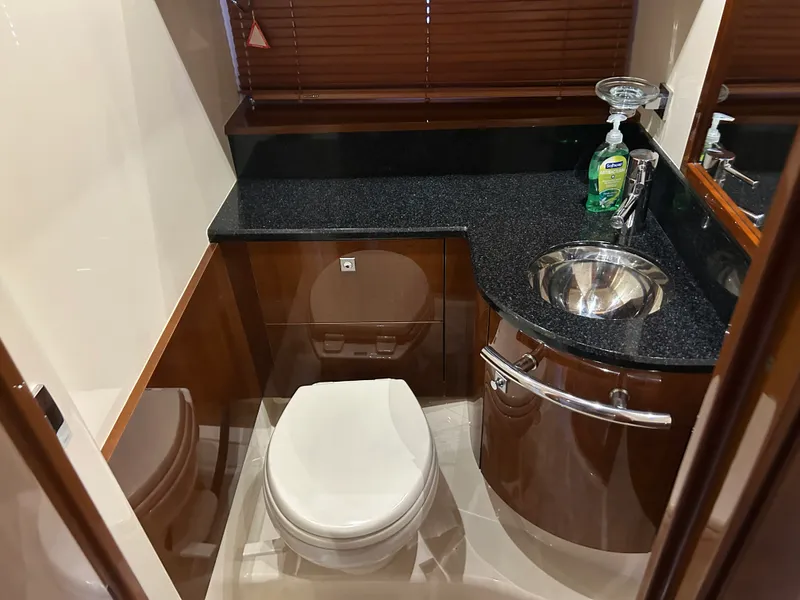 Slide: The Image of Sea Ray 470 SUNDANCER 2010 - 31