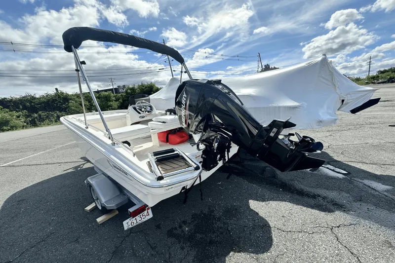 Slide: The Image of Boston Whaler 130 SUPER SPORT 2024 - 2