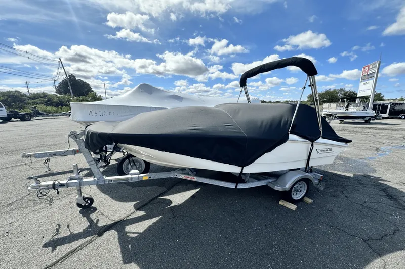 Slide: The Image of Boston Whaler 130 SUPER SPORT 2024 - 6