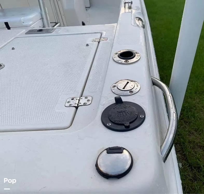 Slide: The Image of 2010 Sailfish 2100BB for sale in Jennings, FL - 14