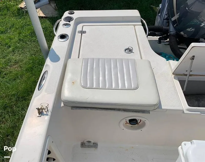 Slide: The Image of 2010 Sailfish 2100BB for sale in Jennings, FL - 6