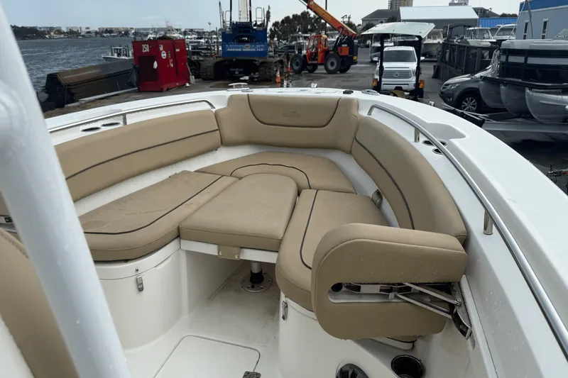 Slide: The Image of NauticStar 2602 LEGACY 2019 - 23