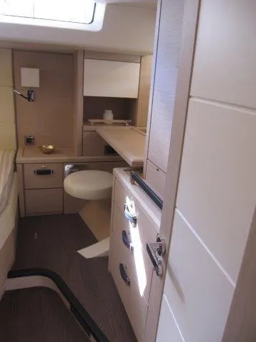 Slide: The Image of Jeanneau Yacht 65 2025 - 62