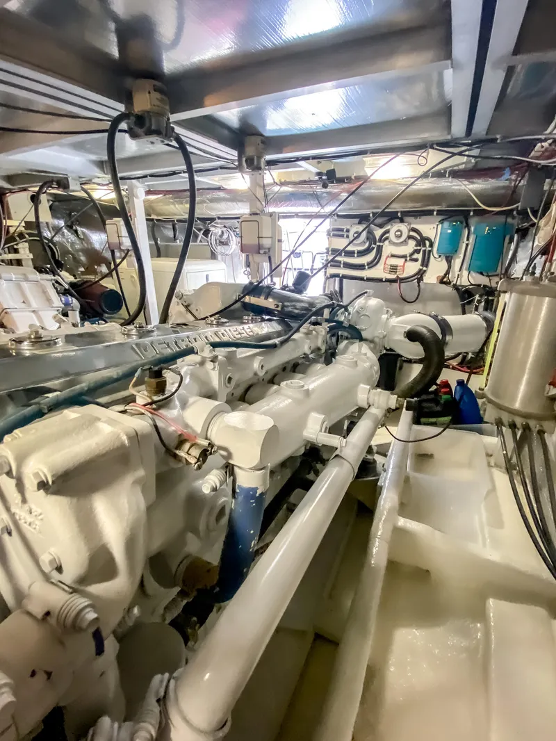 Slide: The Image of Navigator 5800 1999 - 52