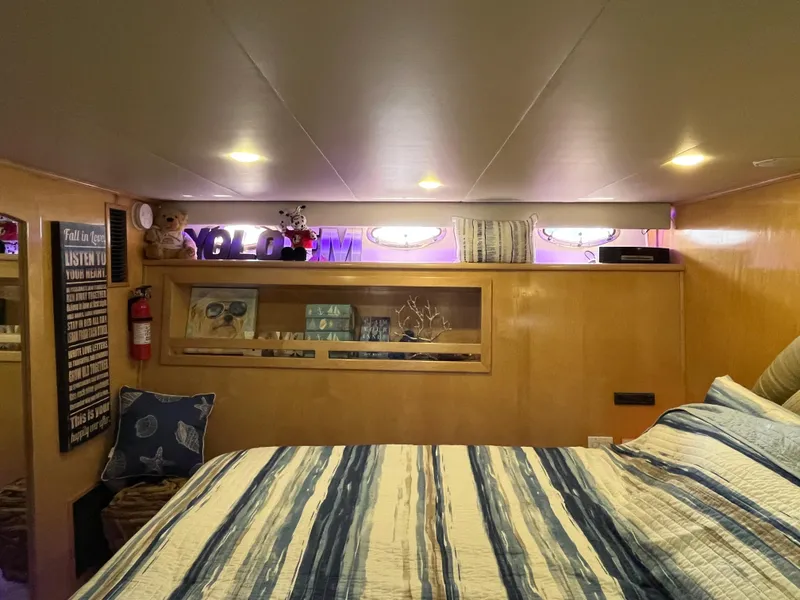 Slide: The Image of Navigator 5800 1999 - 73