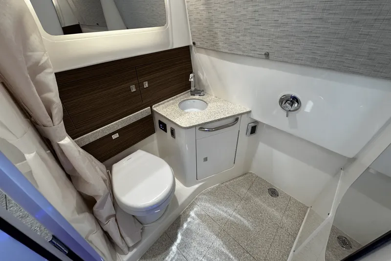 Slide: The Image of Boston Whaler 420 Outrage 2026 - 50