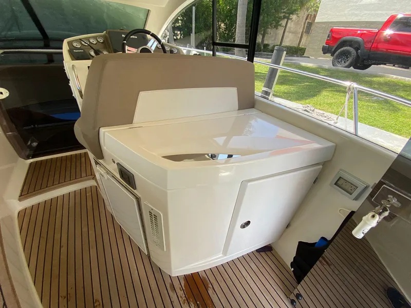 Slide: The Image of Interior of 2013 Prestige 440 S yacht with sleek design and wooden flooring. - 20