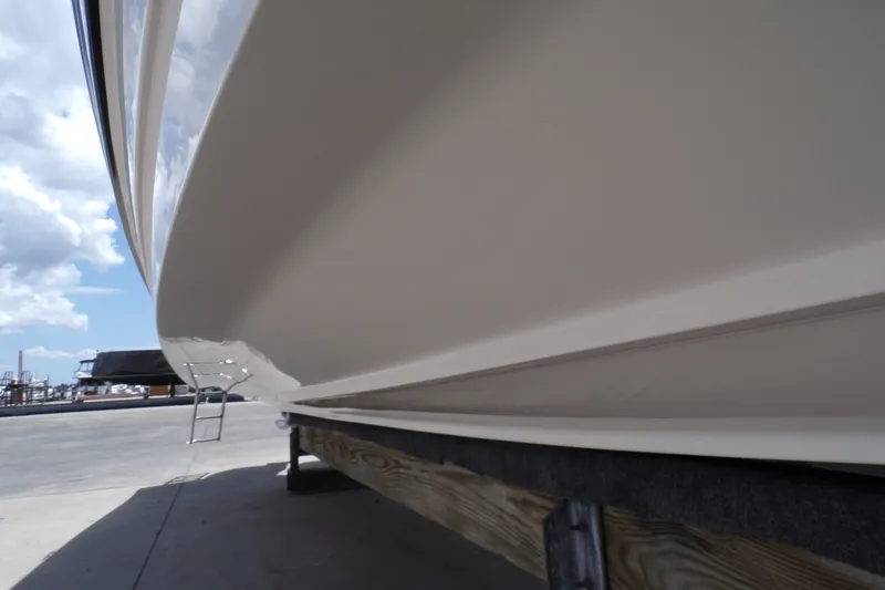 Slide: The Image of Sea Ray 290 SDX-OB 2023 - 9