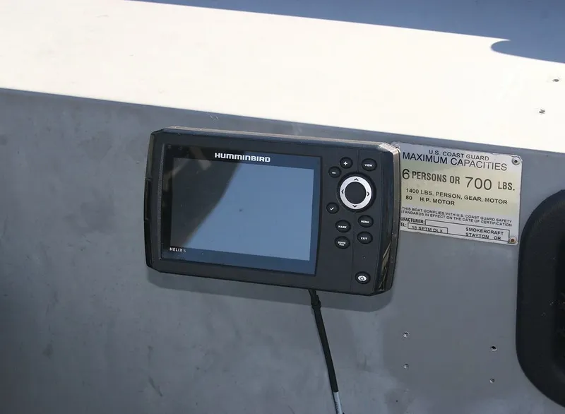 Slide: The Image of Smoker Craft 1860 Sportsman 2005 - 7