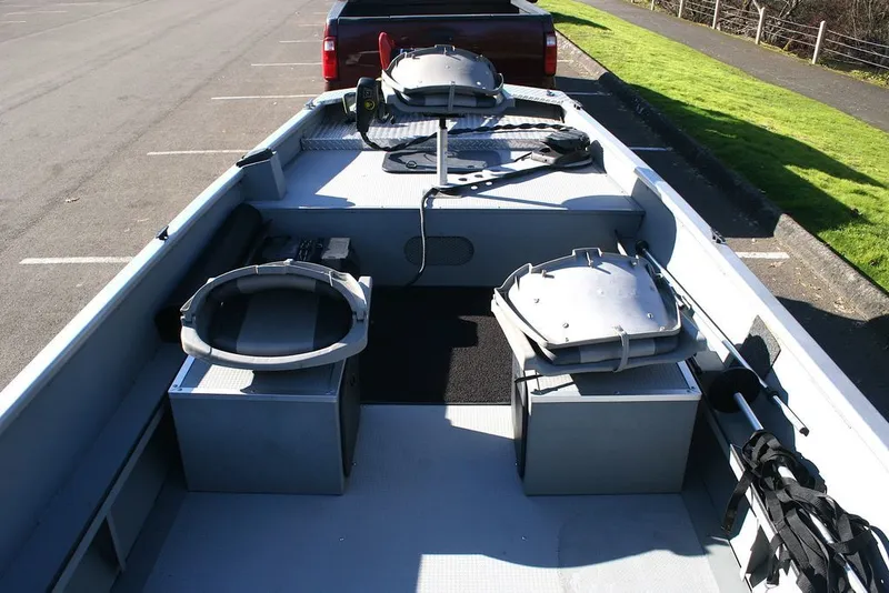 Slide: The Image of Smoker Craft 1860 Sportsman 2005 - 5