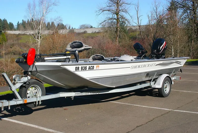 The Image of Smoker Craft 1860 Sportsman 2005 - 0
