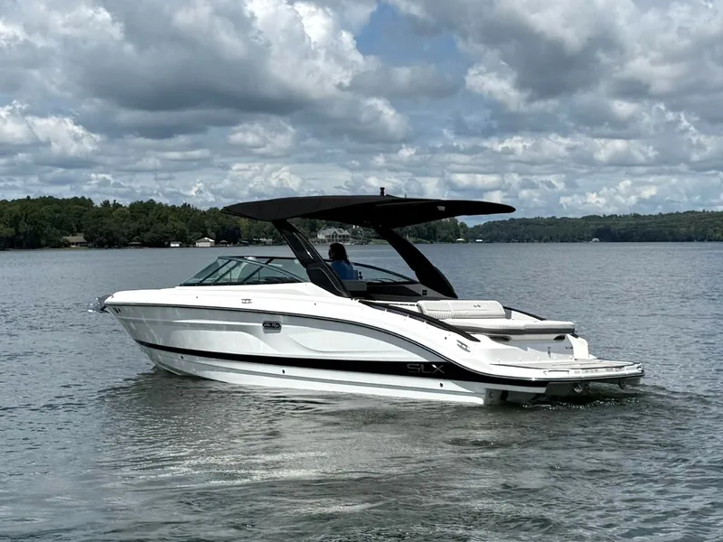 Slide: The Image of Sea Ray SLX 280 2026 - 3