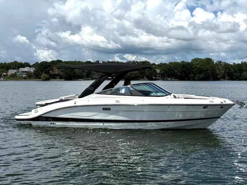 The Image of Sea Ray SLX 280 2026 - 0