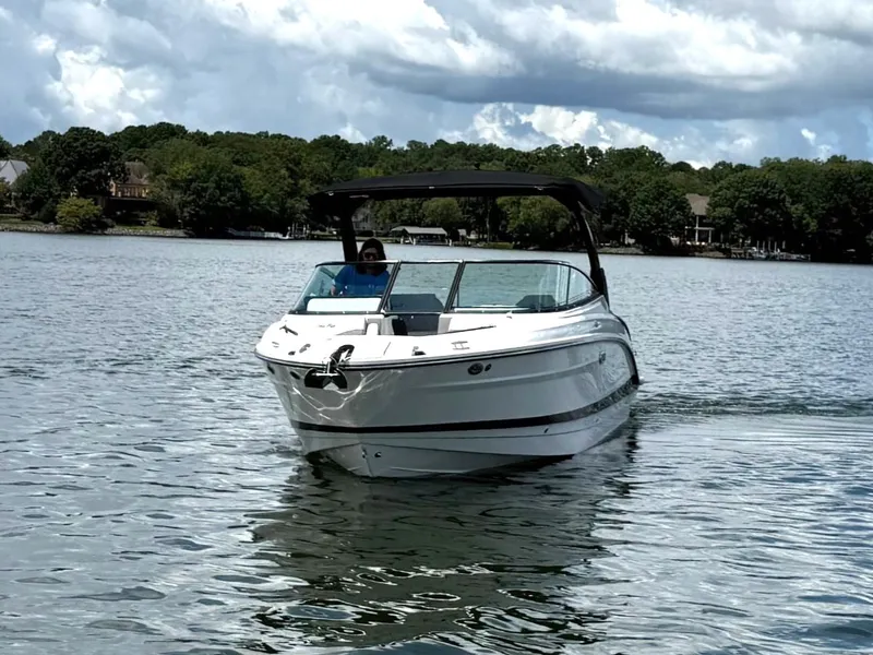Slide: The Image of Sea Ray SLX 280 2026 - 5