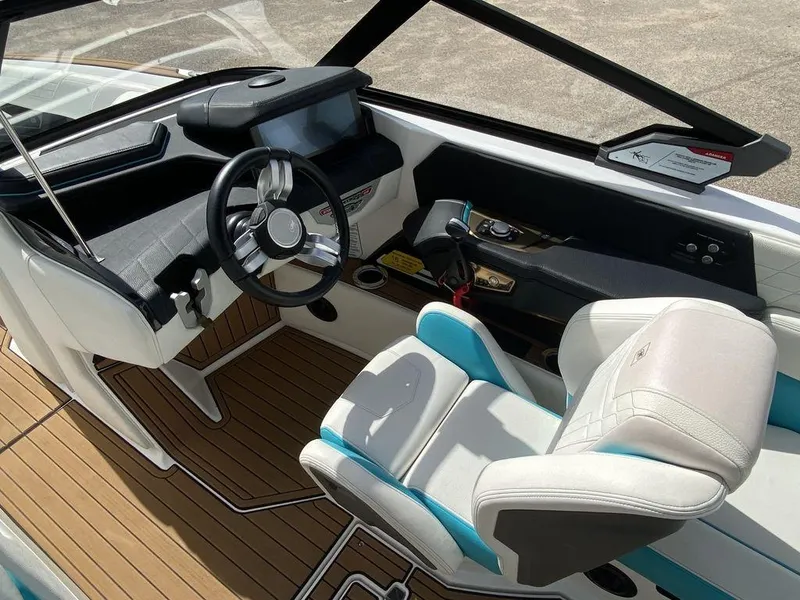 Slide: The Image of Nautique Super Air Nautique G23 2021 - 7