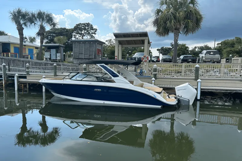 Slide: The Image of Sea Ray SDX 250 Outboard 2026 - 2