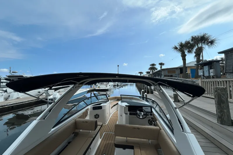 Slide: The Image of Sea Ray SDX 250 Outboard 2026 - 26