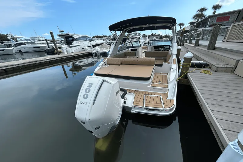Slide: The Image of Sea Ray SDX 250 Outboard 2026 - 3
