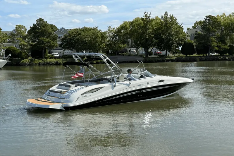 Slide: The Image of Sea Ray 300 SUNDECK 2011 - 2