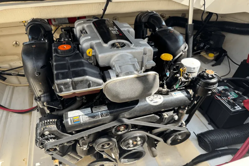 Slide: The Image of Sea Ray 300 SUNDECK 2011 - 64