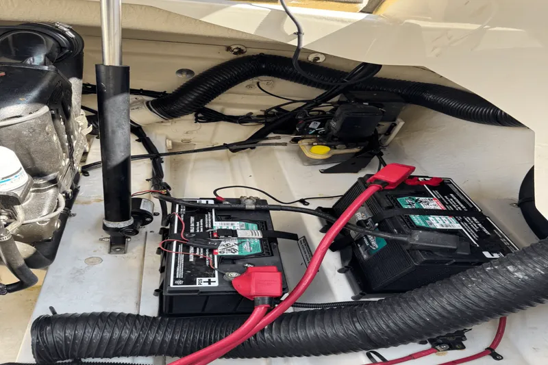 Slide: The Image of Sea Ray 300 SUNDECK 2011 - 68