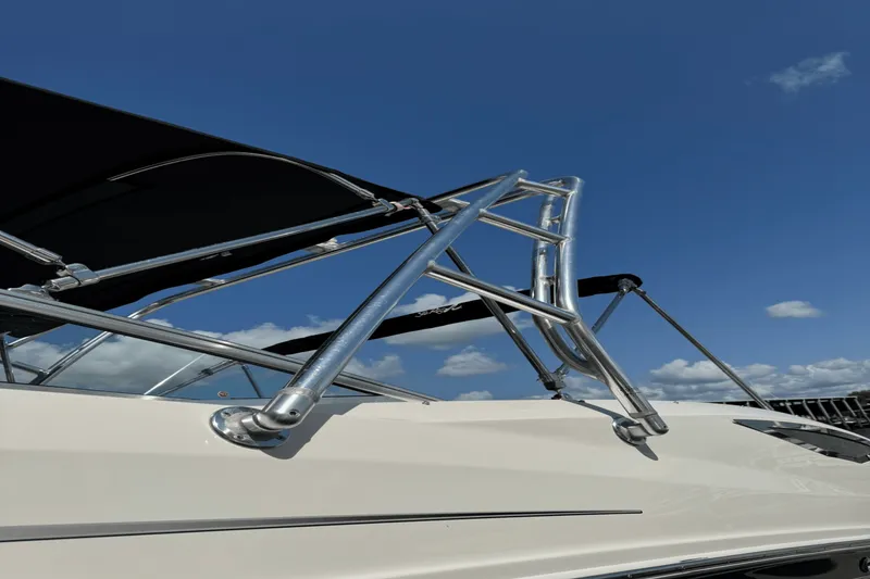 Slide: The Image of Sea Ray 300 SUNDECK 2011 - 83