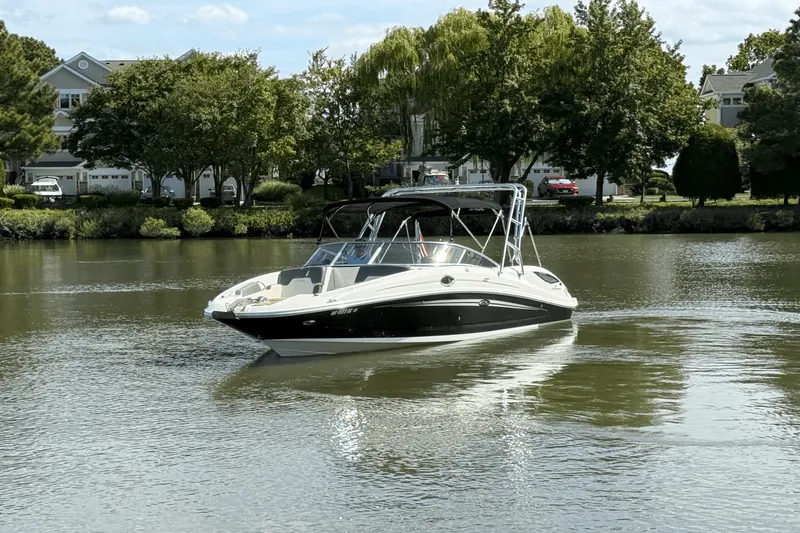 Slide: The Image of Sea Ray 300 SUNDECK 2011 - 9