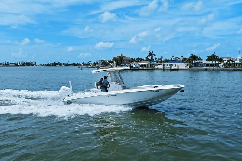 Slide: The Image of Boston Whaler 270 DAUNTLESS 2018 - 23