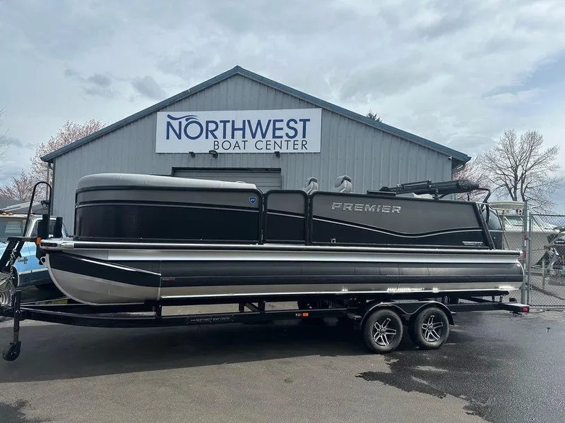 Slide: The Image of Premier 230 Sunsation RL 2025 - 13