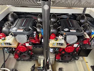 Slide: The Image of Crownline Boats 294 CR 2020 - 10