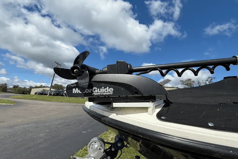 Slide: The Image of Bayliner 180 ELEMENT 2020 - 6